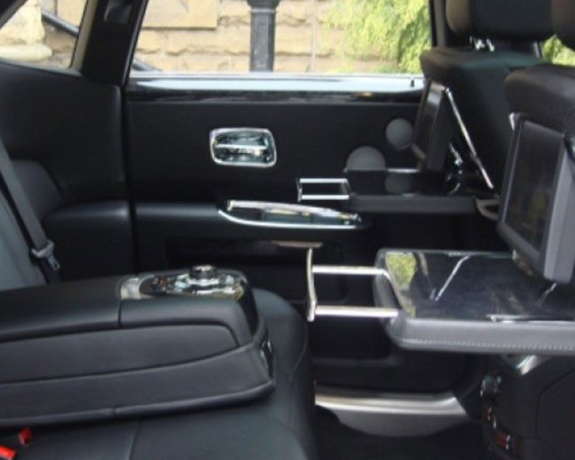 Modern Wedding Cars image 18